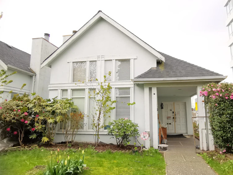 6298 Cambie Street, Vancouver, BC, V5Z 3B4