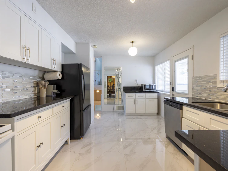 4388 Royal Oak Avenue, Burnaby, BC, V5G 3M4