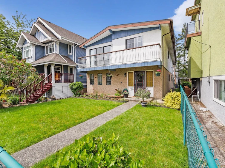 1369 Graveley Street, Vancouver, BC, V5L 3A1 - 2