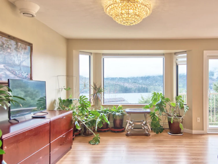 6377 North Gale Avenue, Sechelt, BC, V7Z 0P7 - 8