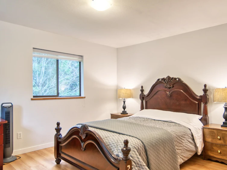 6377 North Gale Avenue, Sechelt, BC, V7Z 0P7 - 19