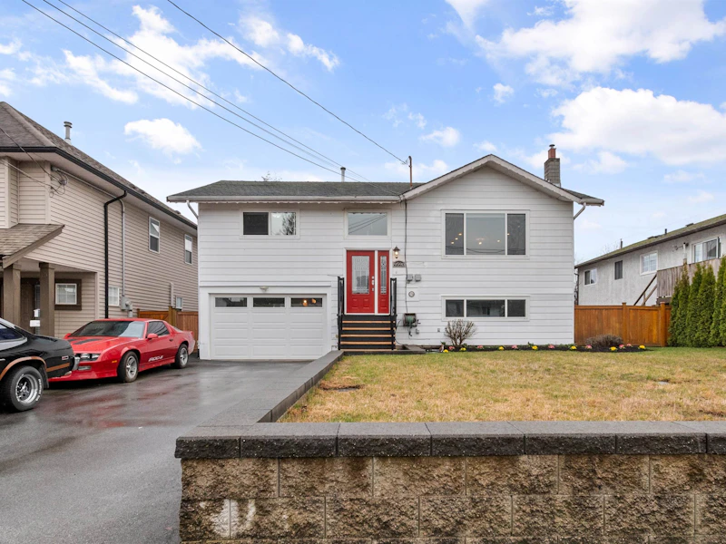 9590 Northview Street, Chilliwack BC V2P 6Y1
