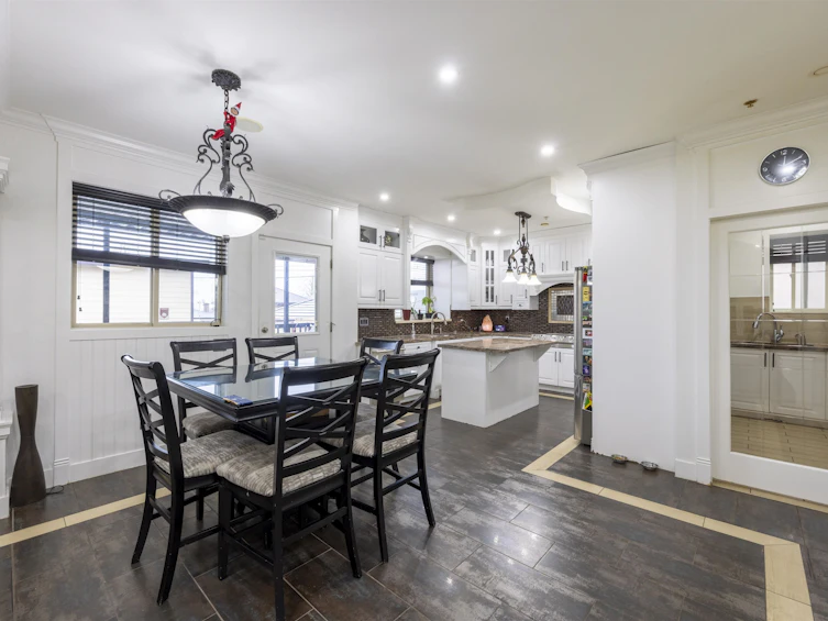 1060 E 61st Avenue, Vancouver, BC, V5X 2C4 - 8