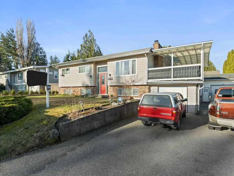2071 Gladwin Road, Abbotsford, BC, V2S 2Y5 - 2