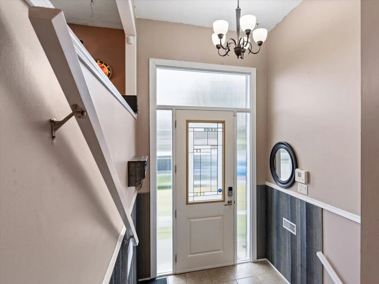 2071 Gladwin Road, Abbotsford, BC, V2S 2Y5 - 3