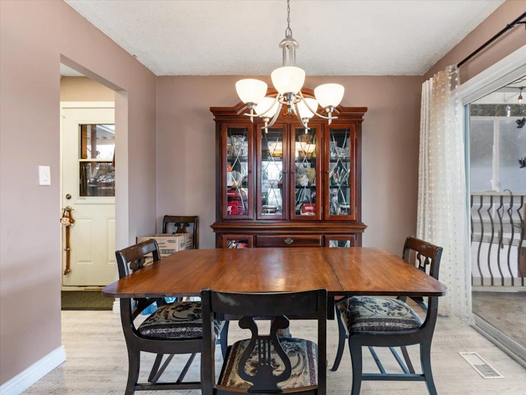 2071 Gladwin Road, Abbotsford, BC, V2S 2Y5 - 6