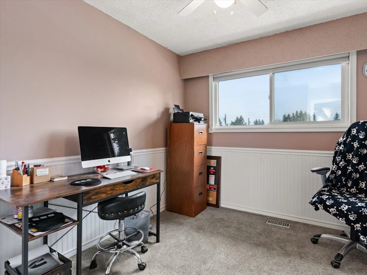 2071 Gladwin Road, Abbotsford, BC, V2S 2Y5 - 14
