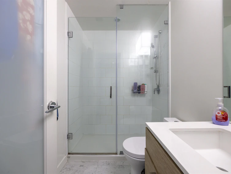 801-13438 Central Avenue, Surrey, BC, V3T 0N2 - 7