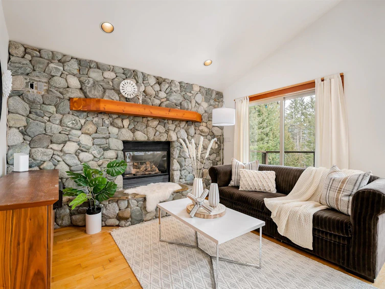 8349 Needles Drive, Whistler, BC, V8E 0G1 - 5