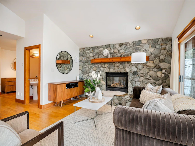 8349 Needles Drive, Whistler, BC, V8E 0G1 - 6