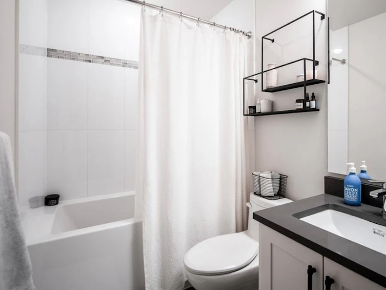 107-16528 24a, Surrey, BC, V3S 0B8 - 16