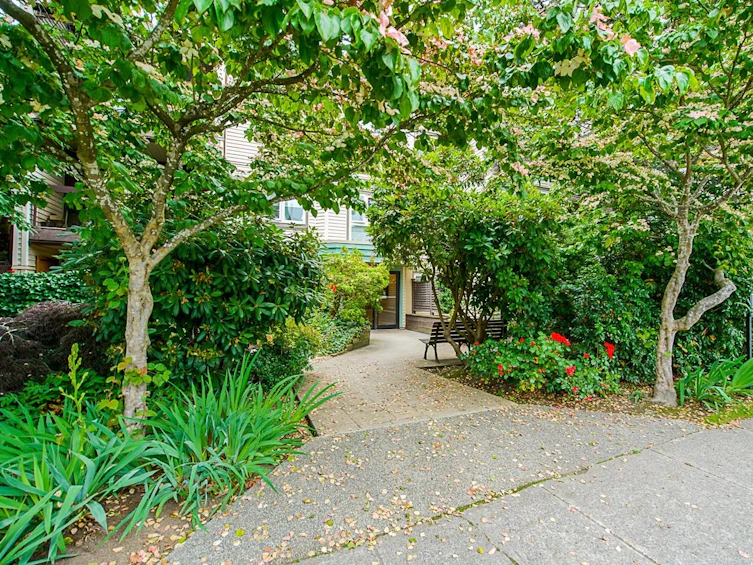 101-1429 East 4th Avenue, Vancouver, BC, V5N 1J6 - 2