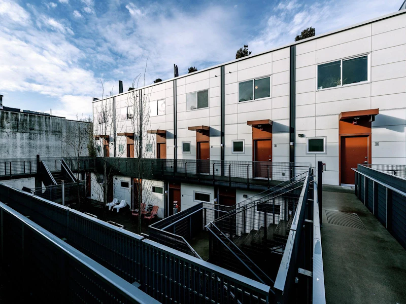 305 - 557 E Cordova Street, Vancouver BC V6A 1L8