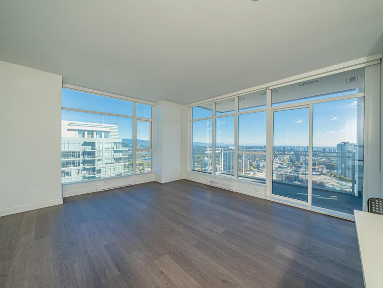 4010-4670 Assembly Way, Burnaby, BC, V5H 0H3 - 3