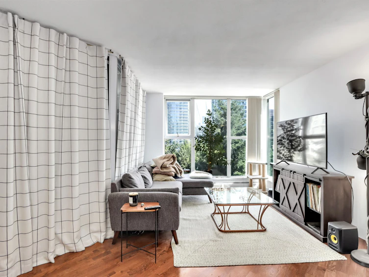 808-1009 Expo Boulevard, Vancouver, BC, V6Z 2V9 - 3