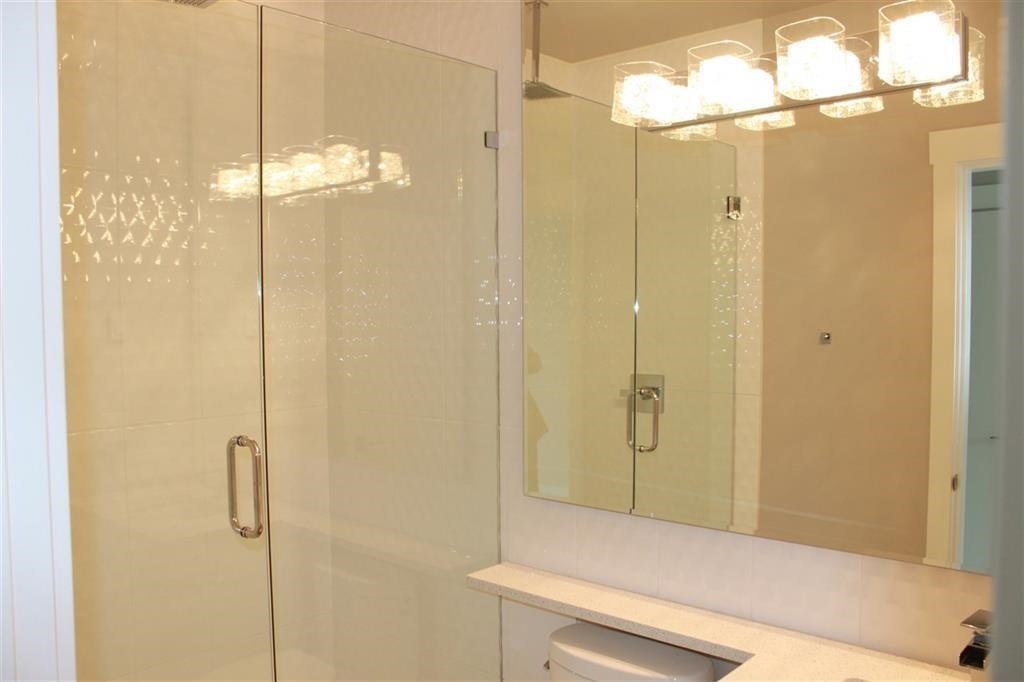 86-16488 64, Surrey, BC, V3S 6X6 - 2