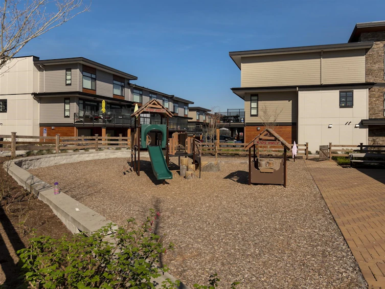 86-16488 64, Surrey, BC, V3S 6X6 - 11