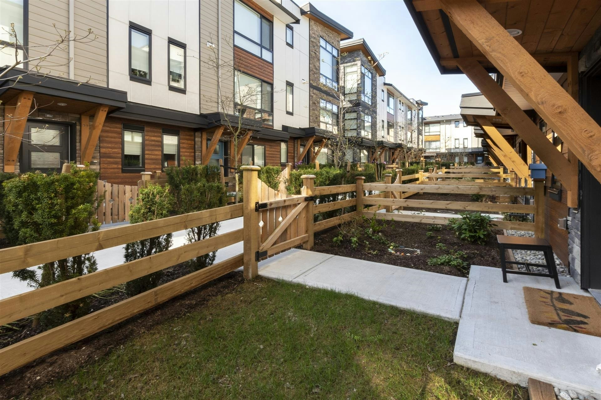 86-16488 64, Surrey, BC, V3S 6X6 - 17