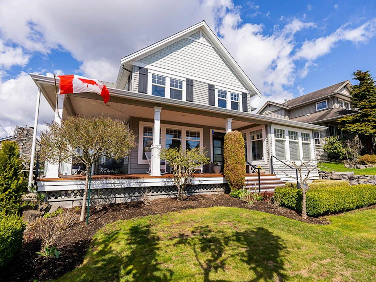 18135 58 Avenue, Surrey, BC, V3S 1M2