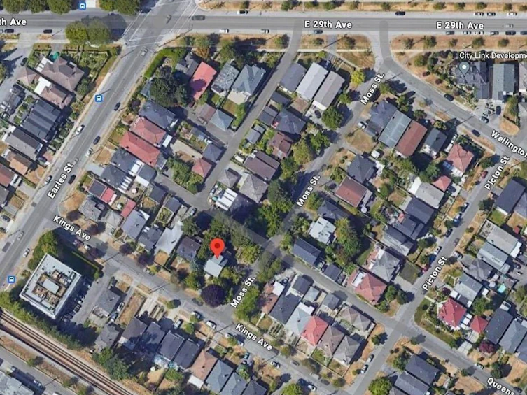 3045 Kings Avenue, Vancouver, BC, V5R 4T1