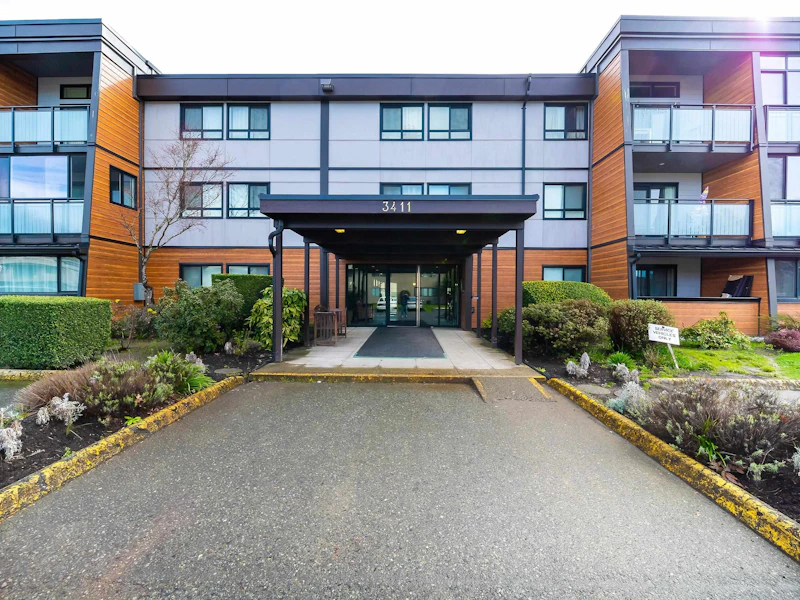 109 - 3411 Springfield Drive, Richmond BC V7E 1Z1