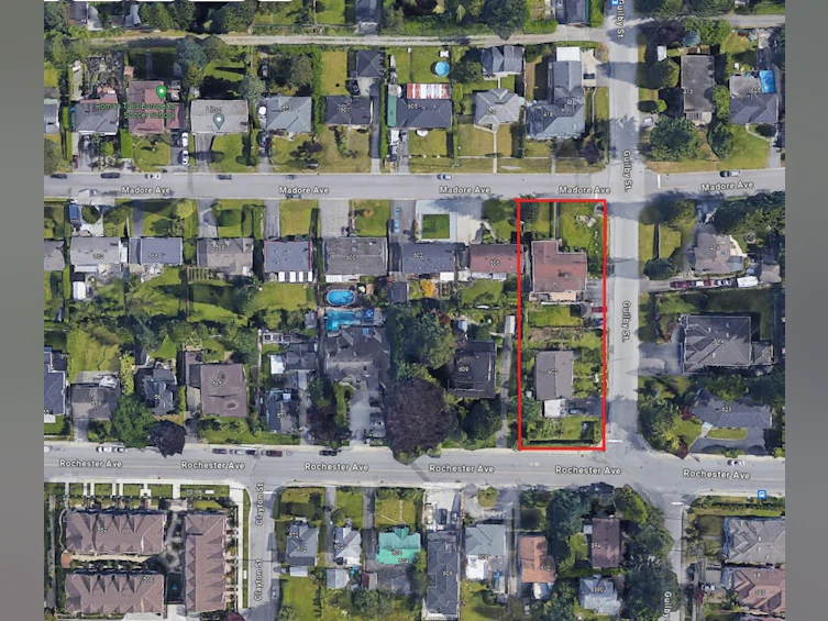 402 Guilby Street, Coquitlam, BC, V3K 3Y7