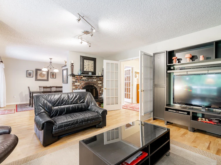 11506 Bailey Crescent, Surrey, BC, V3V 6J7 - 2
