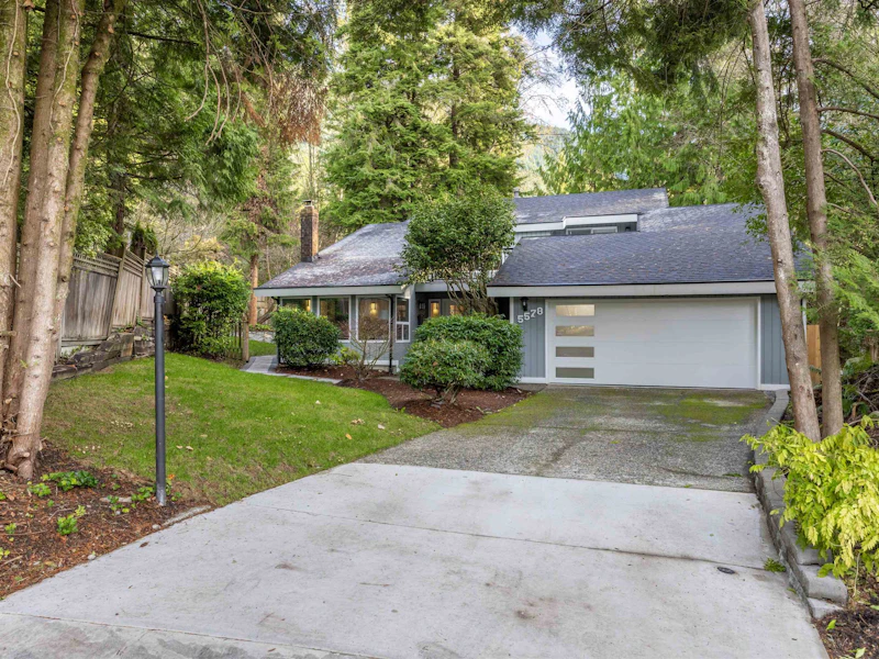 5578 Woodpecker Place, North Vancouver BC