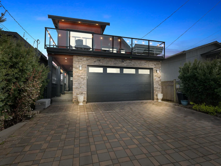 866 Lee Street, Surrey, BC, V4B 4N6