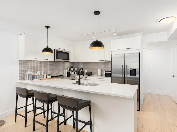 101-2477 Carolina Street, Vancouver, BC, V5T 0G8