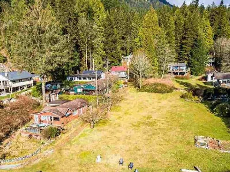 6 Brighton Beach, North Vancouver, BC - 22
