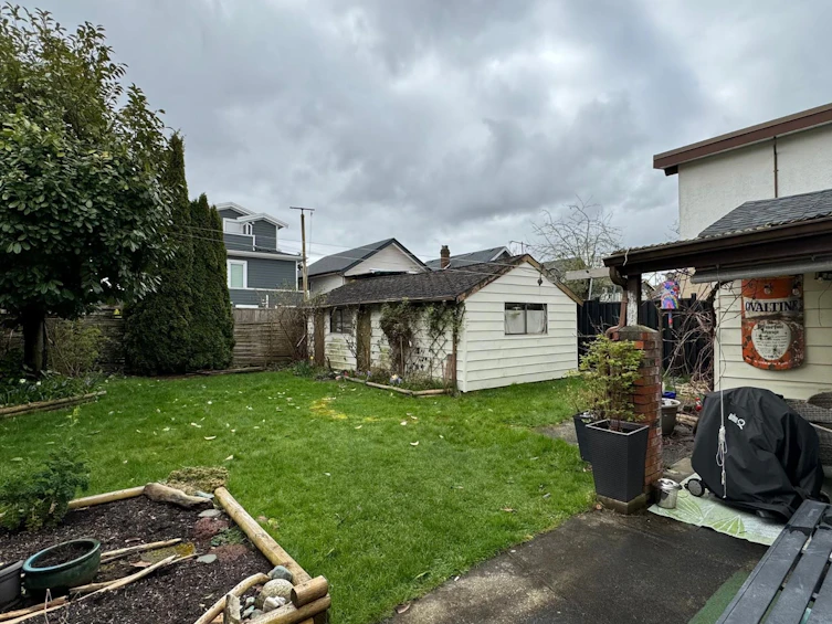2172 East 35th Avenue, Vancouver, BC, V5P 1B9 - 10