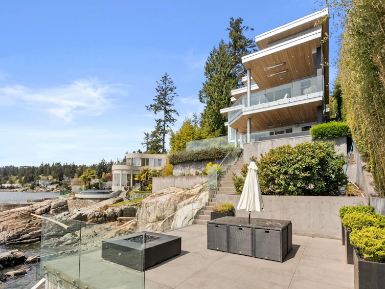 3906 Marine Drive, West Vancouver, BC, V7V 1N4