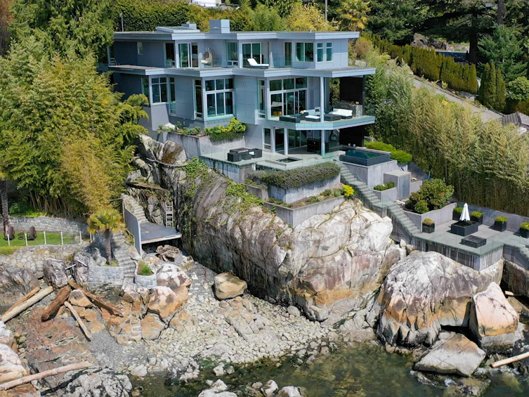 3906 Marine Drive, West Vancouver, BC, V7V 1N4 - 2