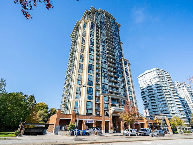 2101-10777 University Drive, Surrey, BC, V3T 0E6