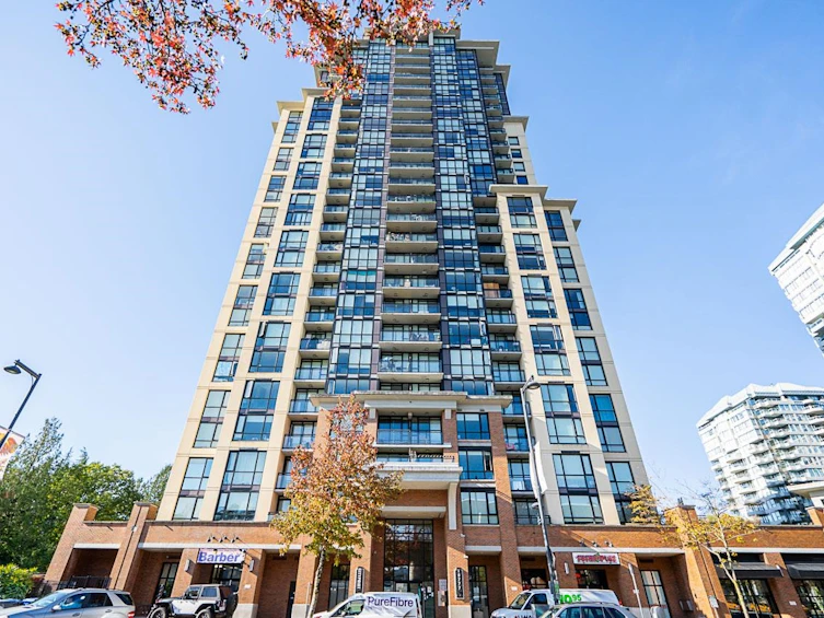 2101-10777 University Drive, Surrey, BC, V3T 0E6 - 2