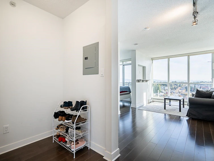 2101-10777 University Drive, Surrey, BC, V3T 0E6 - 5