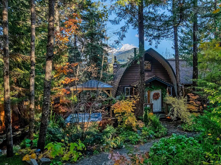 9480 Emerald Drive, Whistler, BC, V8E 0G5