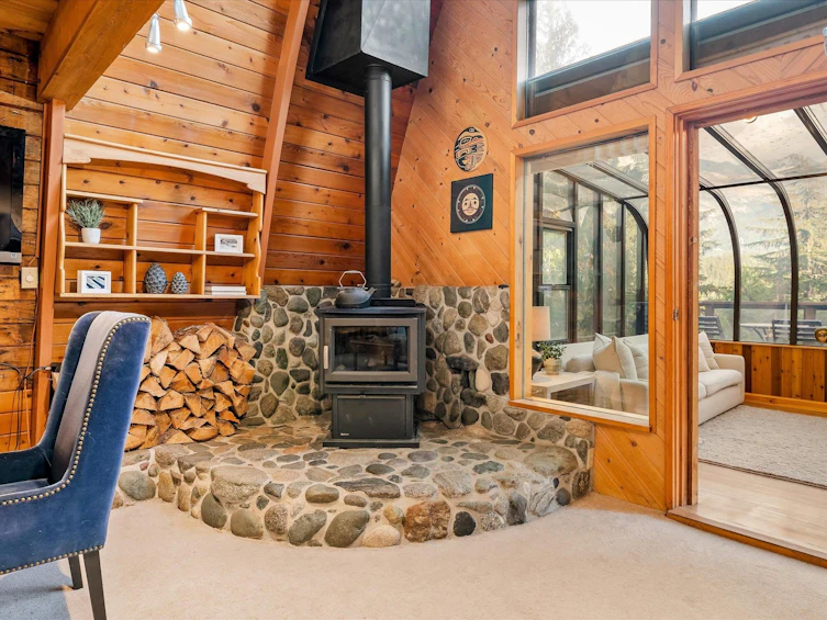 9480 Emerald Drive, Whistler, BC, V8E 0G5 - 5