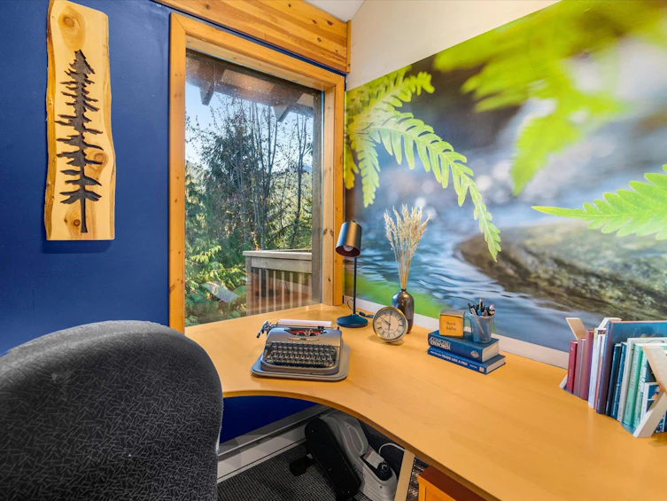 9480 Emerald Drive, Whistler, BC, V8E 0G5 - 9