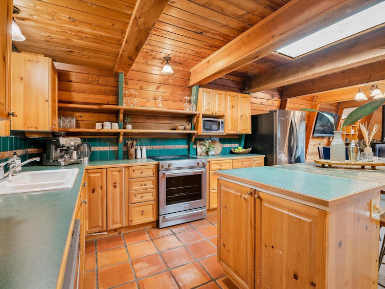 9480 Emerald Drive, Whistler, BC, V8E 0G5 - 12