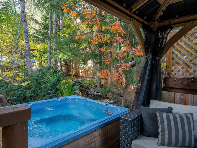 9480 Emerald Drive, Whistler, BC, V8E 0G5 - 14