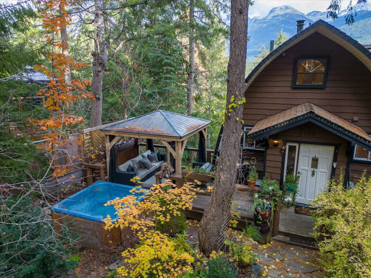 9480 Emerald Drive, Whistler, BC, V8E 0G5 - 16