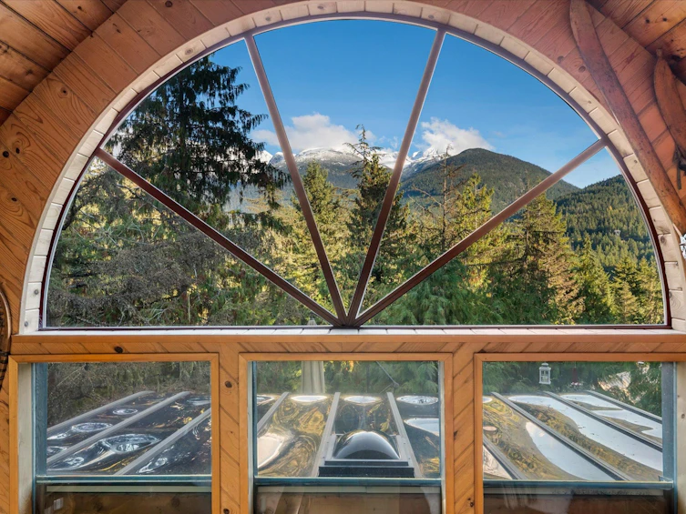 9480 Emerald Drive, Whistler, BC, V8E 0G5 - 24