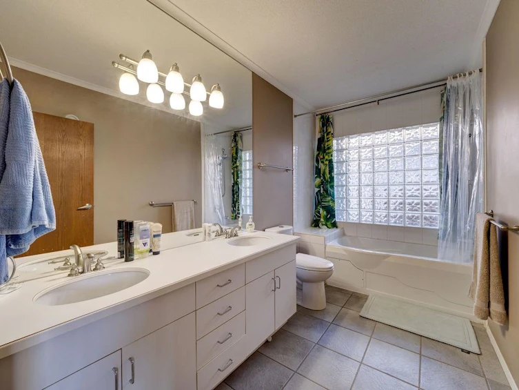 4736 Tamarack Place, Sechelt, BC, V7Z 0E8 - 27