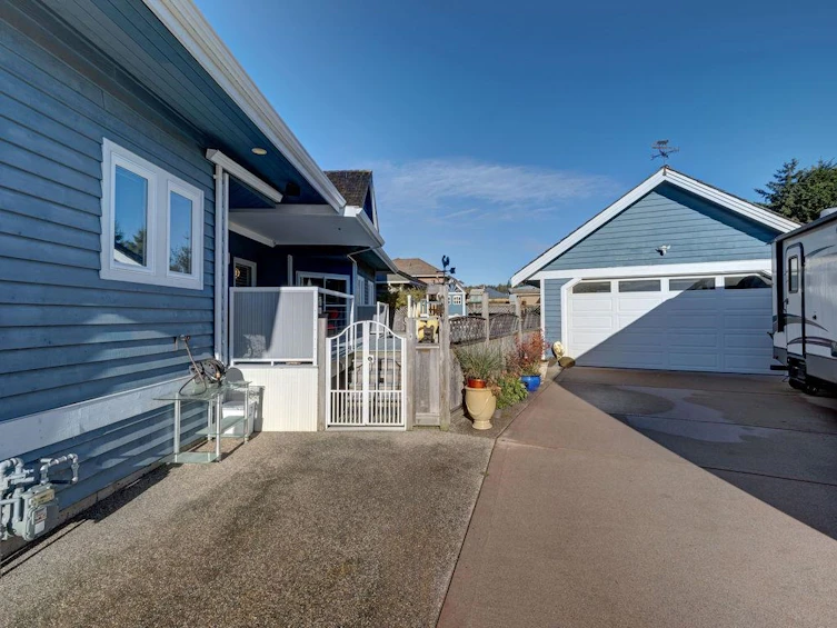 4736 Tamarack Place, Sechelt, BC, V7Z 0E8 - 31