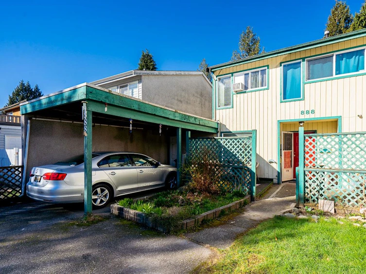 888 Pinebrook Place, Coquitlam, BC, V3C 4B9 - 3
