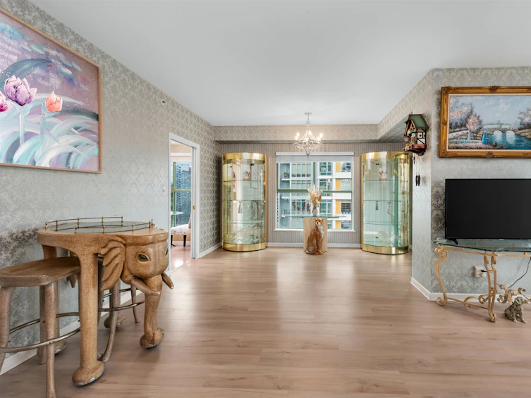 1804-909 Burrard Street, Vancouver, BC, V6Z 2N2 - 4