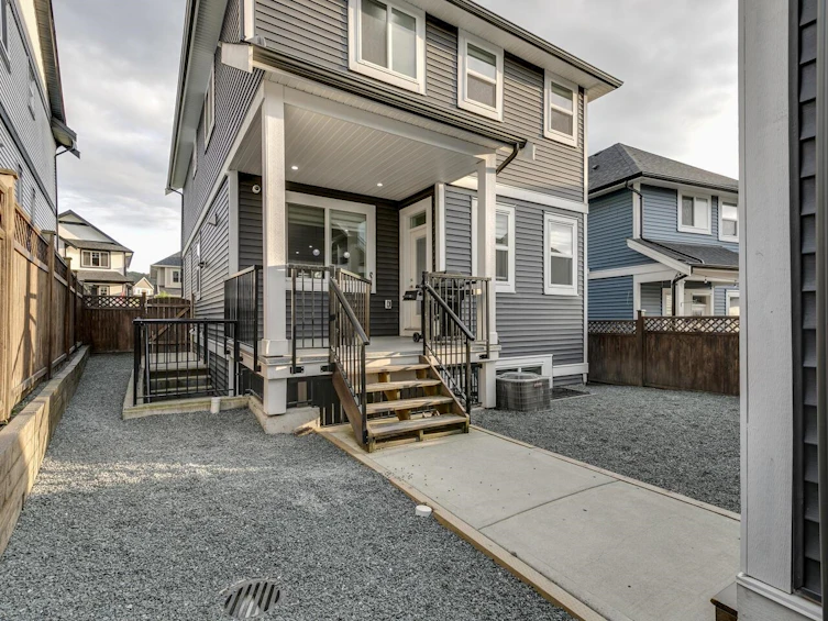 36041 Emily Carr Green, Abbotsford, BC, V3G 0G1 - 37