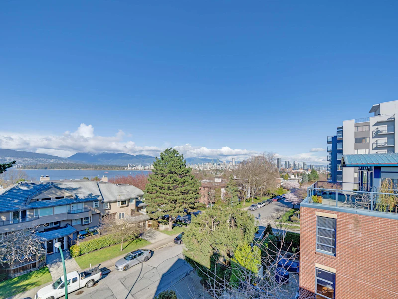 P2 - 2428 W 1st Avenue, Vancouver BC V6K 1G6
